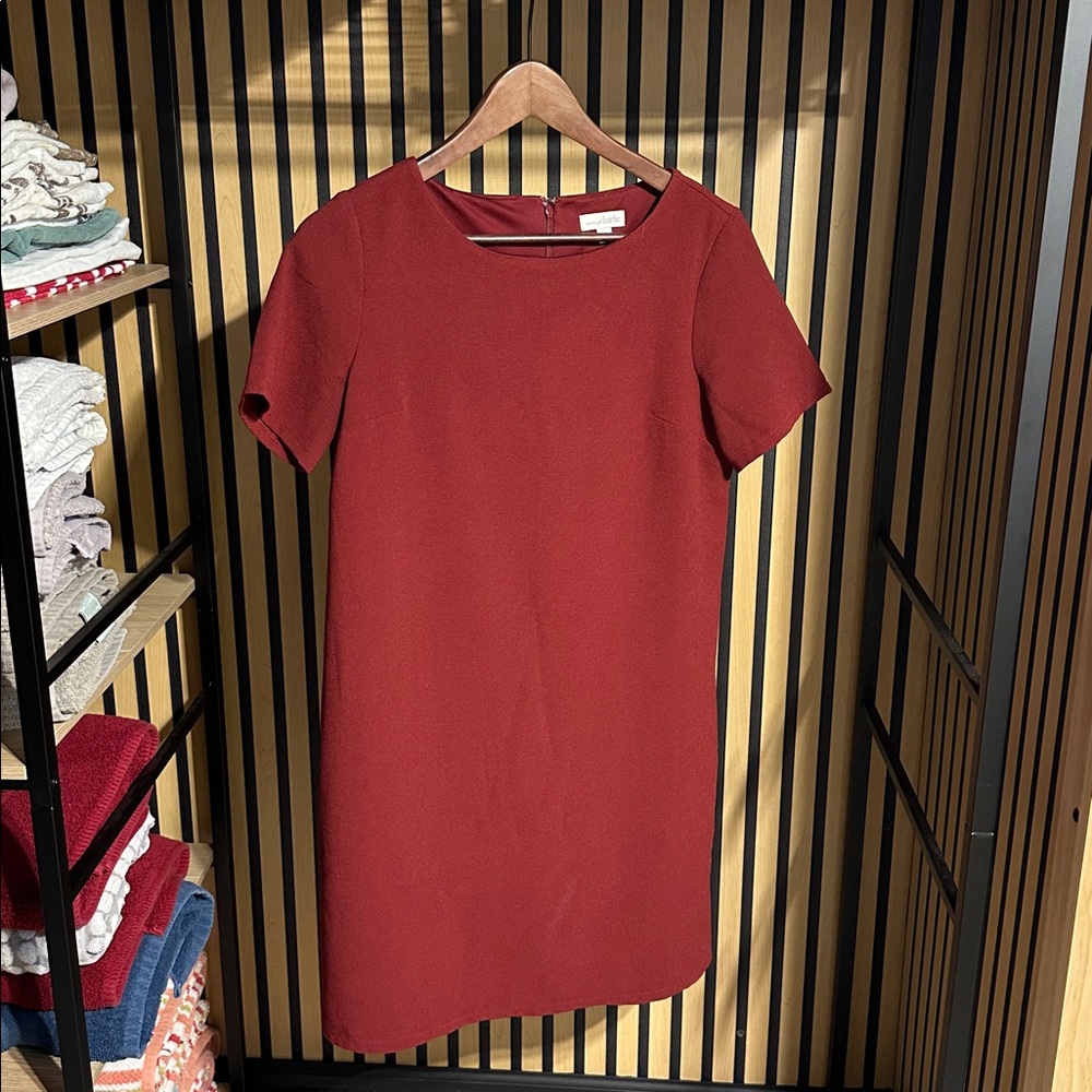 Chic Burgundy Short Sleeve Dress